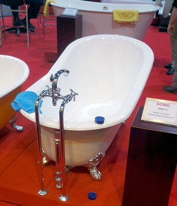 kbis-clawfoot-faucet2